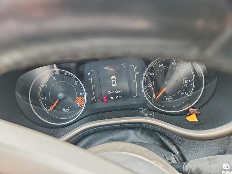 2015 Jeep Cherokee მანქანა იყიდება აუქციონზე, vin: 1C4PJLCB6FW643520, აუქციონის ნომერი: 60460256