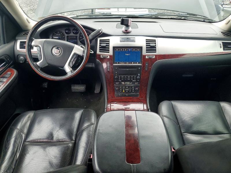 Продажа на аукционе авто 2007 Cadillac Escalade, vin: 1GYFK63807R354366, номер лота: 85980455