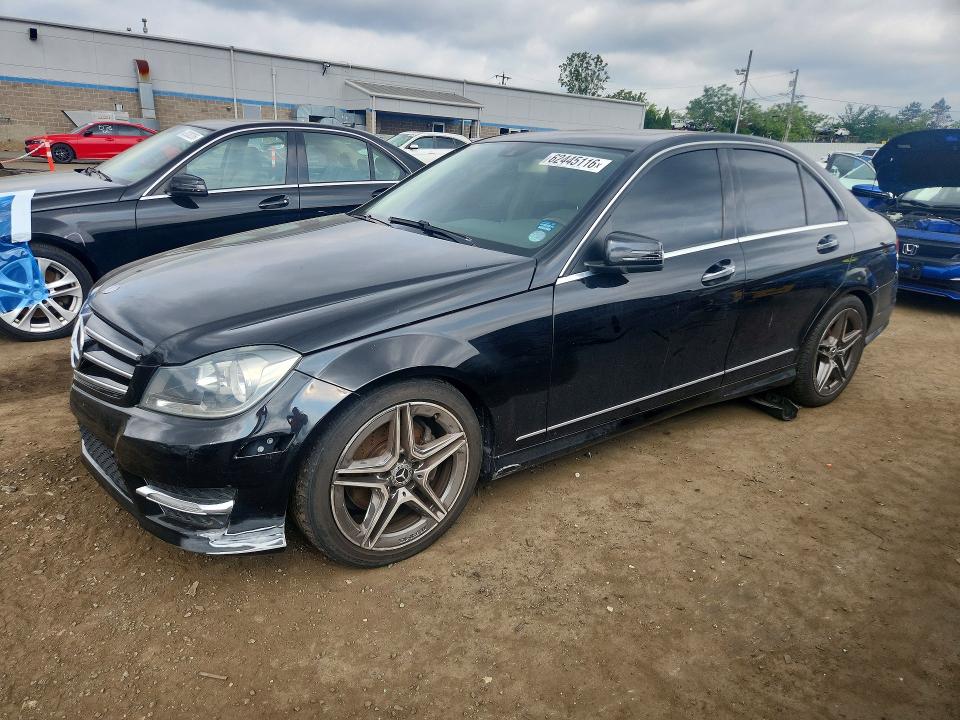 Auction sale of the 2014 Mercedes-benz C, vin: WDDGF8AB5EA940524, lot number: 62445116