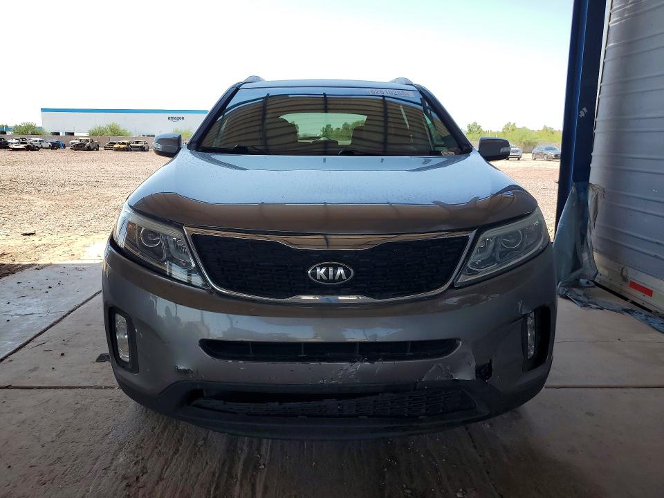 62610266 :رقم المزاد ، 5XYKT4A6XFG602515 vin ، 2015 Kia Sorento مزاد بيع