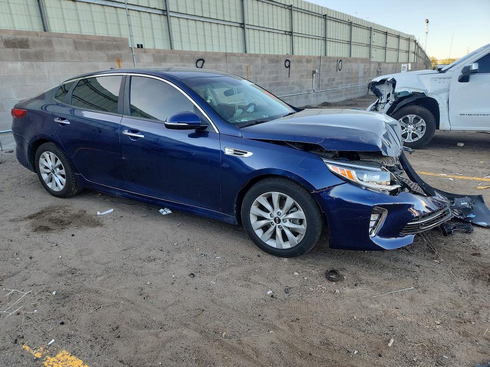 Продаж на аукціоні авто 2018 Kia Optima, vin: 5XXGT4L32JG219576, номер лоту: 63138896