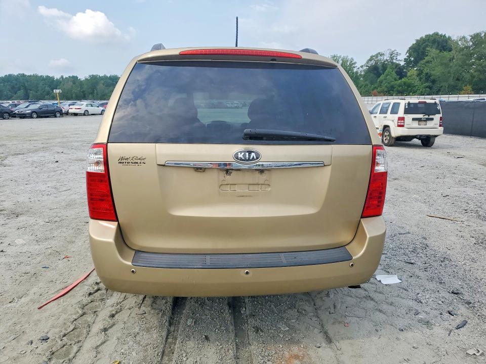 62328156 :رقم المزاد ، KNDMH4C35A6359365 vin ، 2010 Kia Sedona مزاد بيع