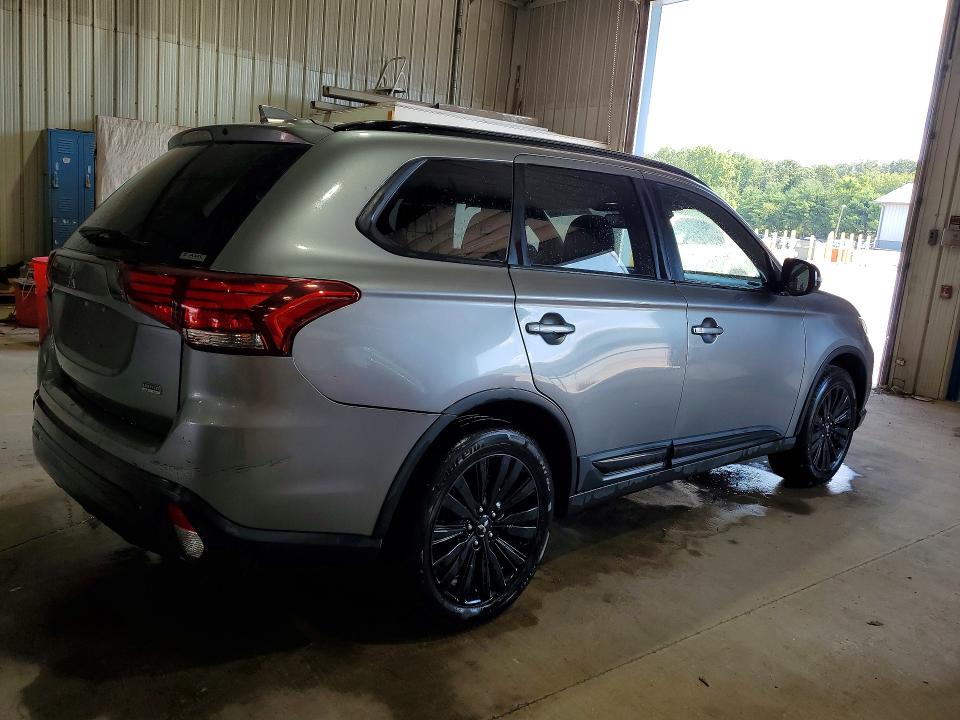 2020 Mitsubishi Outlander მანქანა იყიდება აუქციონზე, vin: JA4AZ3A32LZ015078, აუქციონის ნომერი: 62935306