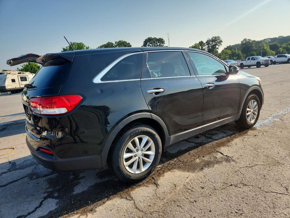 62116456 :رقم المزاد ، 5XYPG4A30JG366689 vin ، 2018 Kia Sorento مزاد بيع