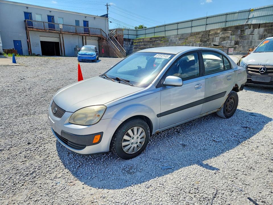 61512146 :رقم المزاد ، KNADE123966032514 vin ، 2006 Kia Rio مزاد بيع