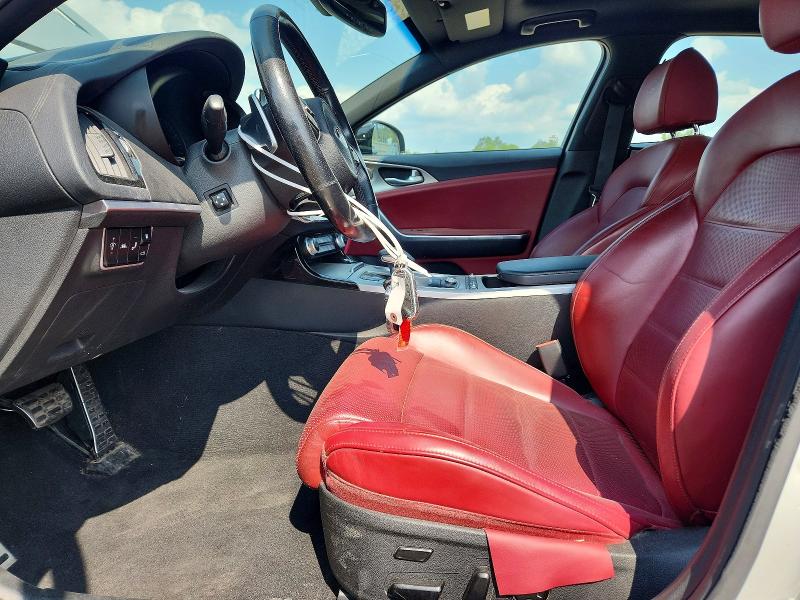 61539626 :رقم المزاد ، KNAE55LC6J6039150 vin ، 2018 Kia Stinger مزاد بيع