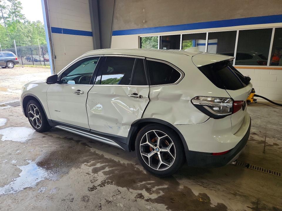 60927706 :رقم المزاد ، WBXHT3C32H5F80695 vin ، 2017 Bmw X1 مزاد بيع