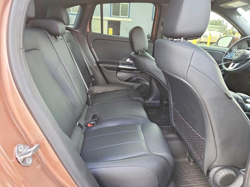 Продажа на аукционе авто 2022 Mercedes-benz Gla, vin: W1N4N4GB2NJ403764, номер лота: 61925626