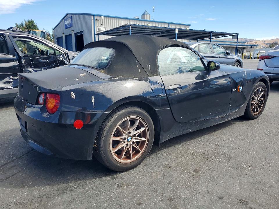 62004316 :رقم المزاد ، 4USBT33483LS40426 vin ، 2003 Bmw Z4 مزاد بيع