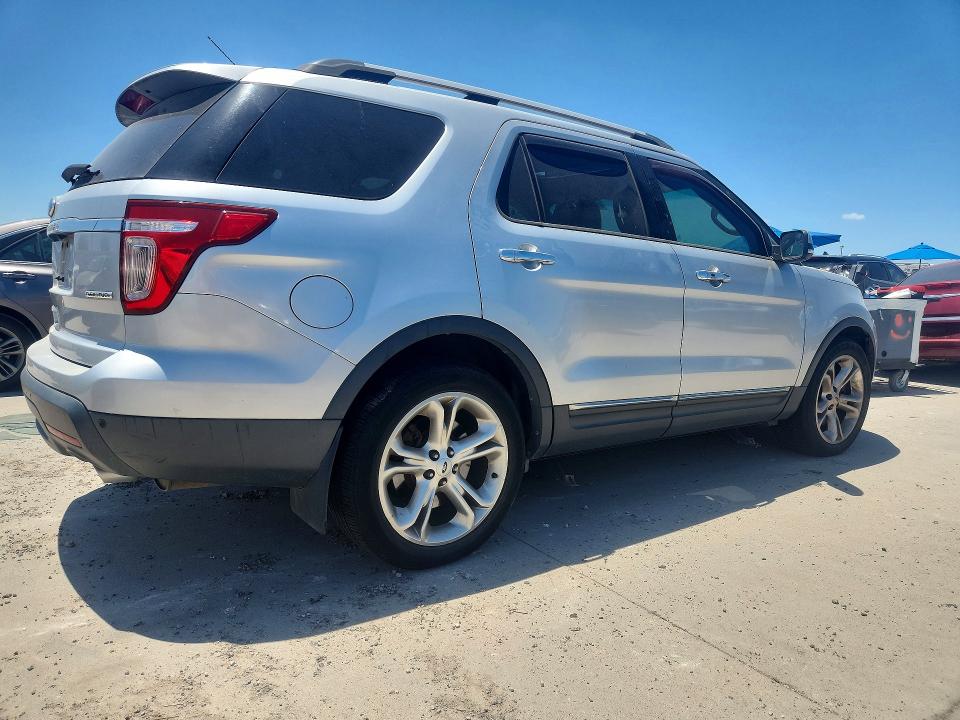 62621416 :رقم المزاد ، 1FM5K7F87FGC06773 vin ، 2015 Ford Explorer مزاد بيع