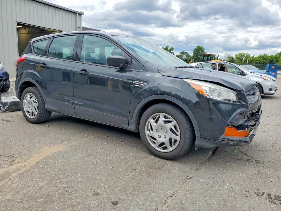 2014 Ford Escape მანქანა იყიდება აუქციონზე, vin: 1FMCU0F70EUC44801, აუქციონის ნომერი: 61870156