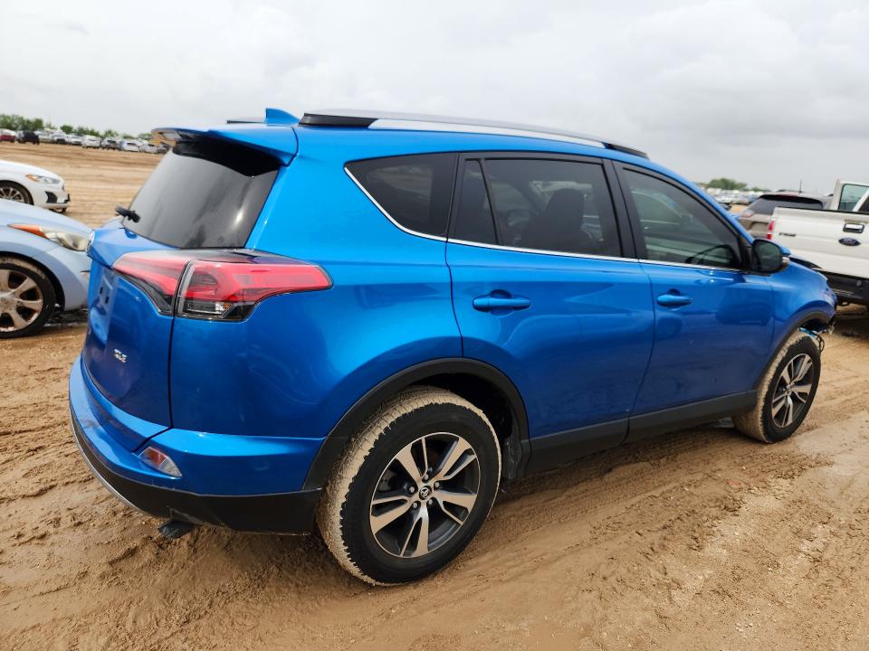 60885746 :رقم المزاد ، JTMWFREV6HJ147964 vin ، 2017 Toyota Rav4 مزاد بيع