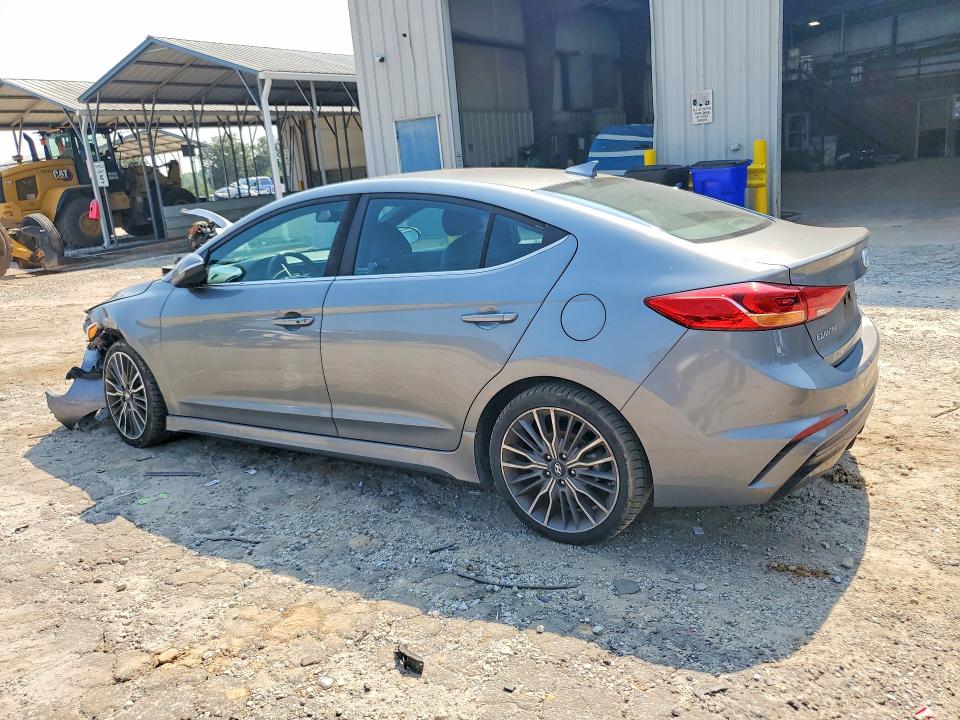 62439426 :رقم المزاد ، KMHD04LB0JU613215 vin ، 2018 Hyundai Elantra مزاد بيع