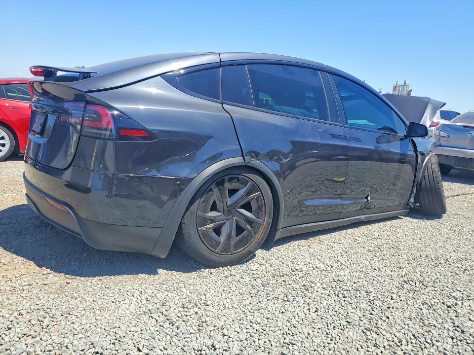 61785646 :رقم المزاد ، 7SAXCBE53TF475818 vin ، 2026 Tesla Model X مزاد بيع