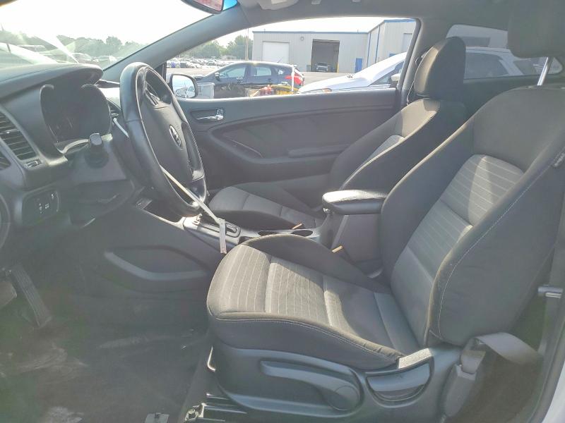 60996826 :رقم المزاد ، KNAFX6A89F5371308 vin ، 2015 Kia Forte مزاد بيع