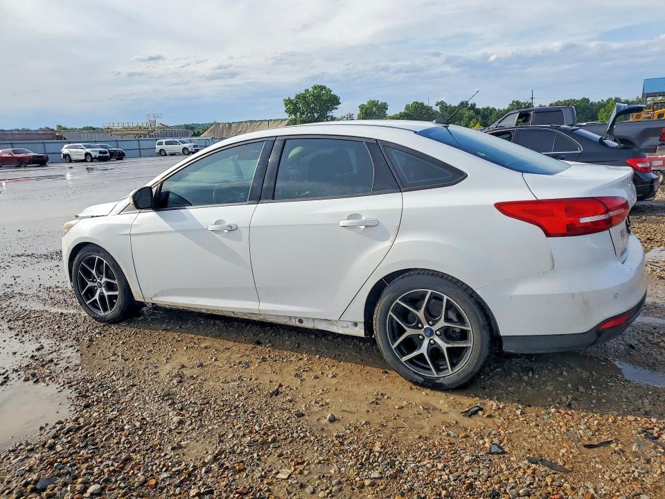 2017 Ford Focus მანქანა იყიდება აუქციონზე, vin: 1FADP3H2XHL235994, აუქციონის ნომერი: 59371016