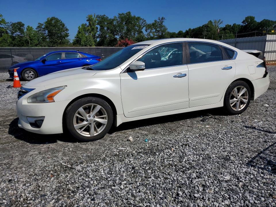 60224936 :رقم المزاد ، 1N4AL3AP3FC157415 vin ، 2015 Nissan Altima مزاد بيع