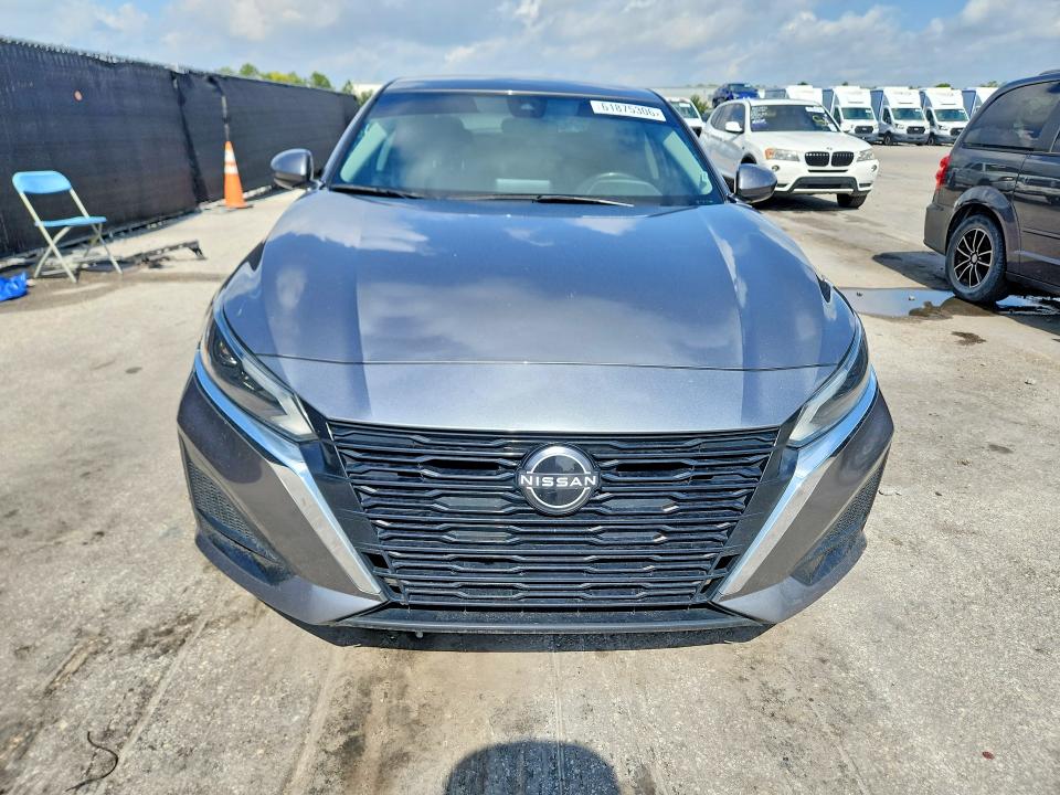 61875306 :رقم المزاد ، 1N4BL4DV6PN318883 vin ، 2023 Nissan Altima مزاد بيع