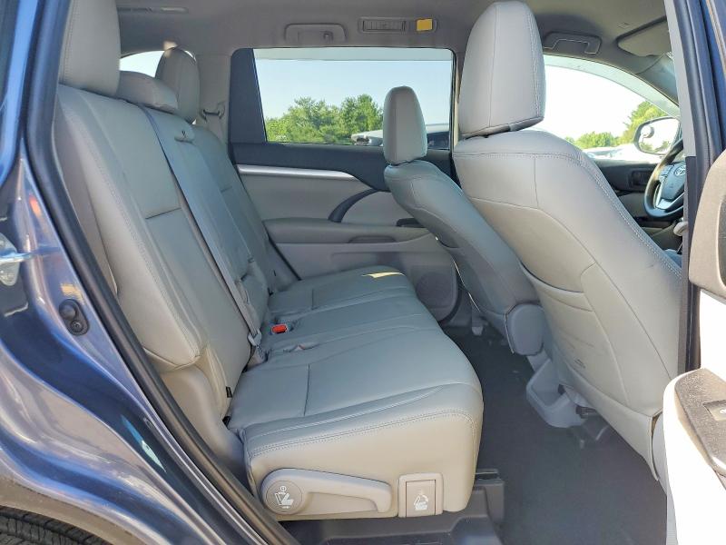 Aukcja sprzedaży 2019 Toyota Highlander, vin: 5TDBZRFH1KS711318, numer aukcji: 61585836