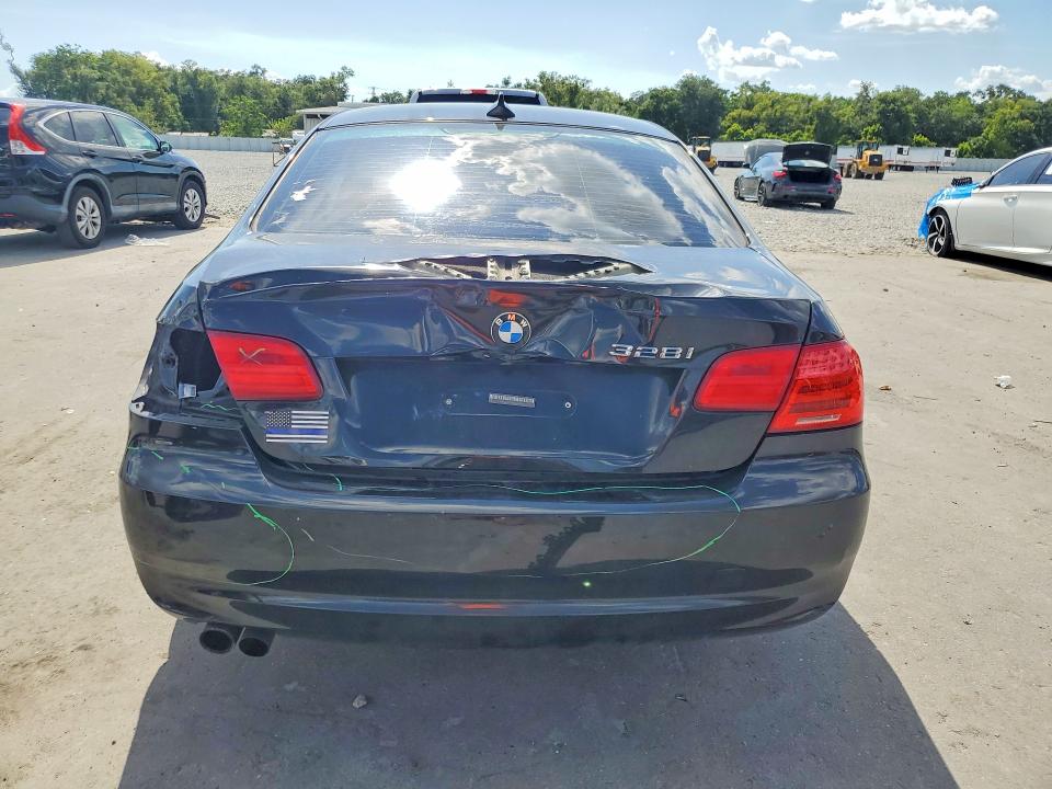 Продаж на аукціоні авто 2011 Bmw 328, vin: WBAKE3C59BE441700, номер лоту: 61715936