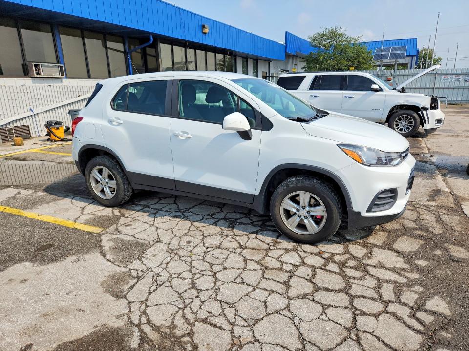 61771596 :رقم المزاد ، KL7CJNSB0JB698828 vin ، 2018 Chevrolet Trax مزاد بيع