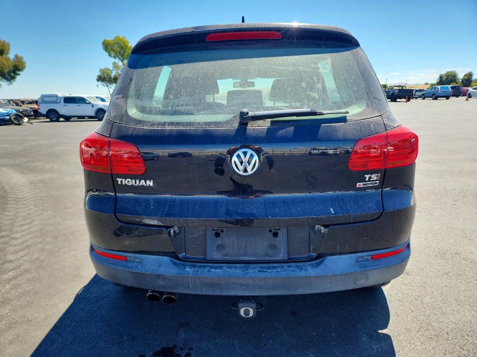 Auction sale of the 2017 Volkswagen Tiguan, vin: WVGBV7AX2HK027954, lot number: 59907026