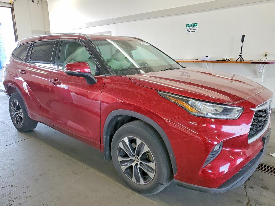 2020 Toyota Highlander მანქანა იყიდება აუქციონზე, vin: 5TDHZRBH0LS039706, აუქციონის ნომერი: 61716036