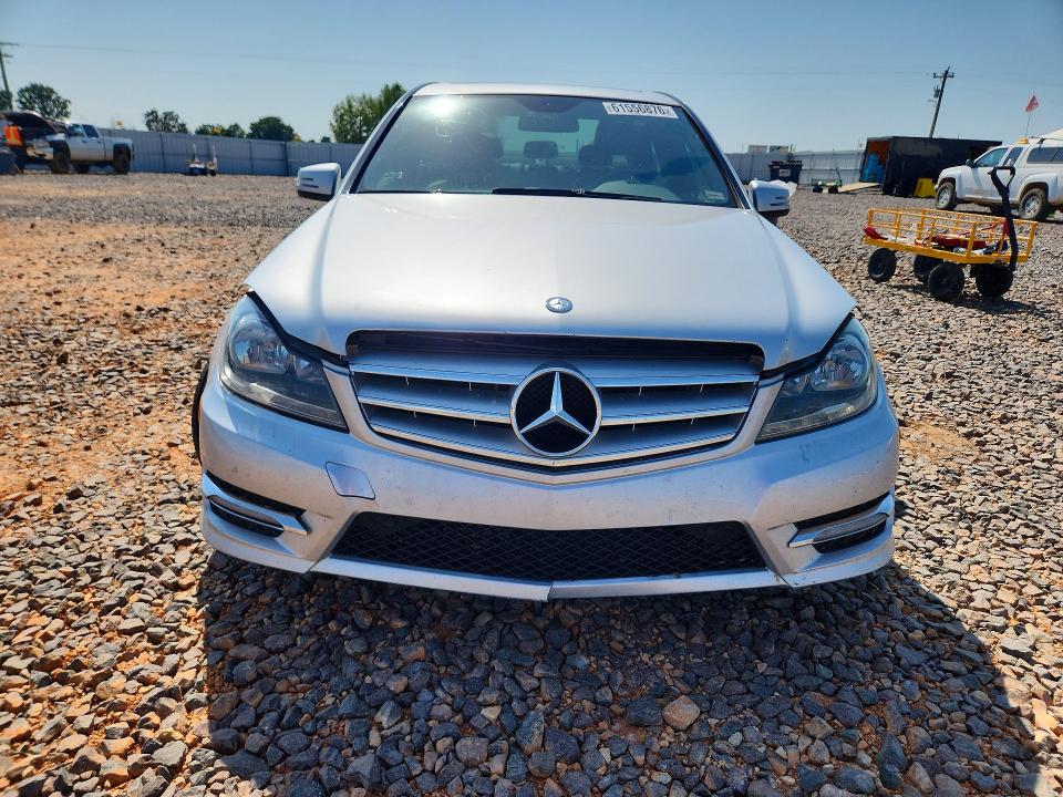 2012 Mercedes-benz C მანქანა იყიდება აუქციონზე, vin: WDDGF8BB4CR193575, აუქციონის ნომერი: 61556876