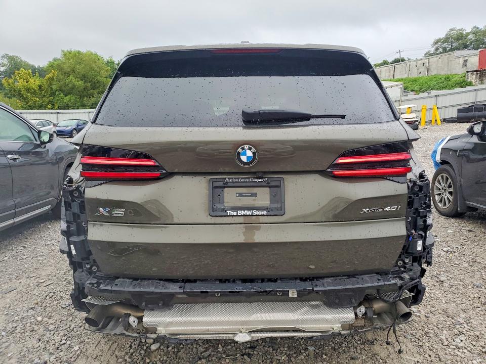 62746126 :رقم المزاد ، 5UX23EU05S9W56537 vin ، 2025 Bmw X5 مزاد بيع