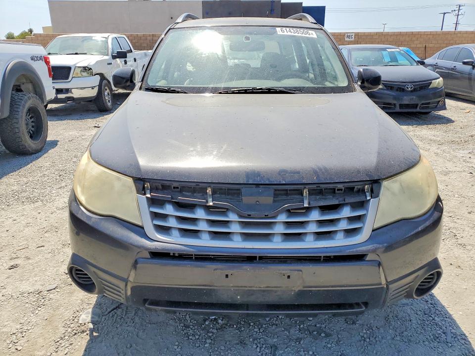 61438506 :رقم المزاد ، JF2SHABCXDH421165 vin ، 2013 Subaru Forester مزاد بيع