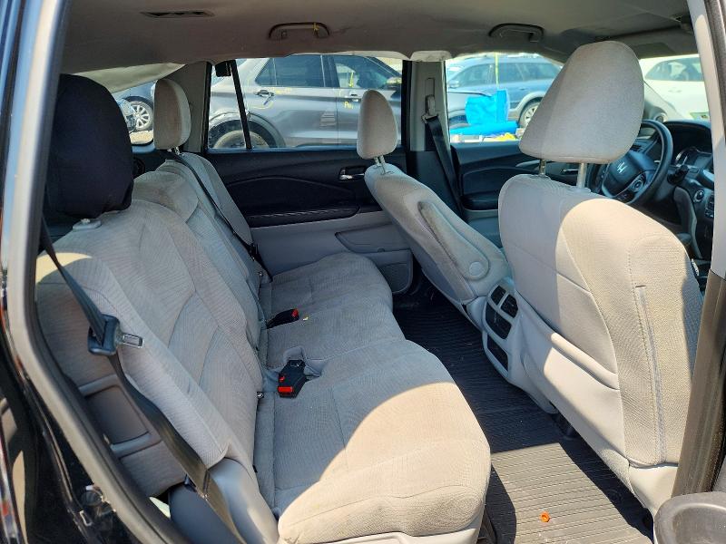 61393236 :رقم المزاد ، 5FNYF6H11JB035618 vin ، 2018 Honda Pilot مزاد بيع