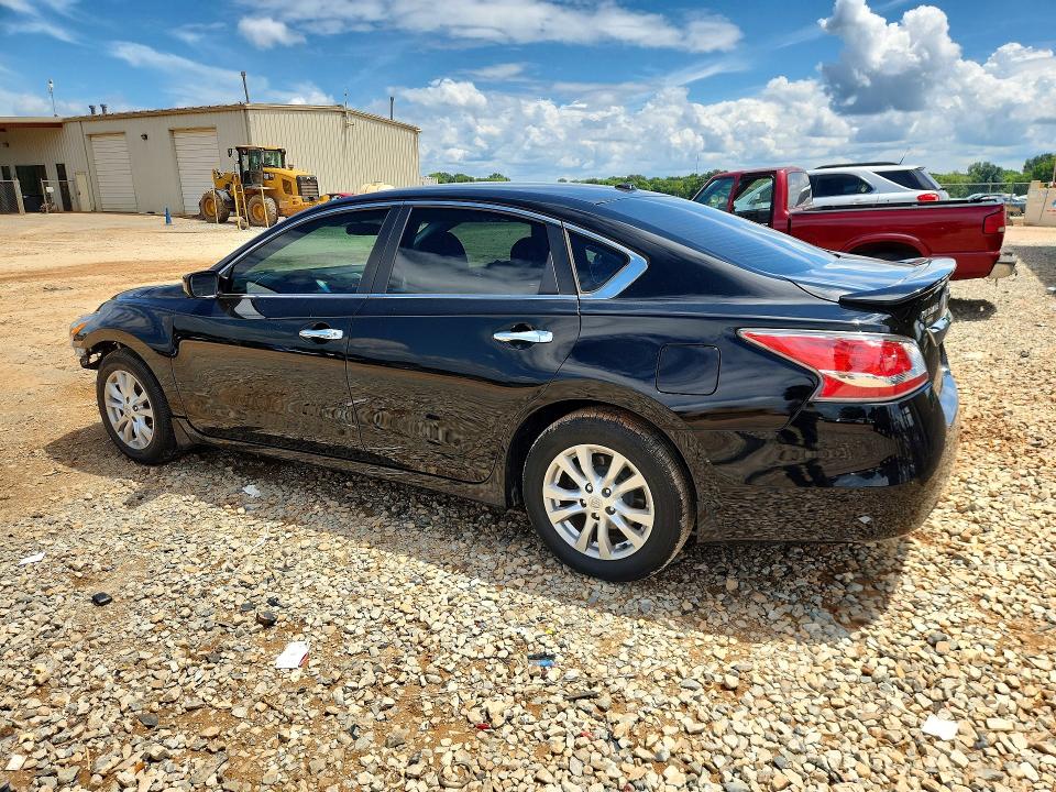 2015 Nissan Altima მანქანა იყიდება აუქციონზე, vin: 1N4AL3AP4FC153177, აუქციონის ნომერი: 60692946