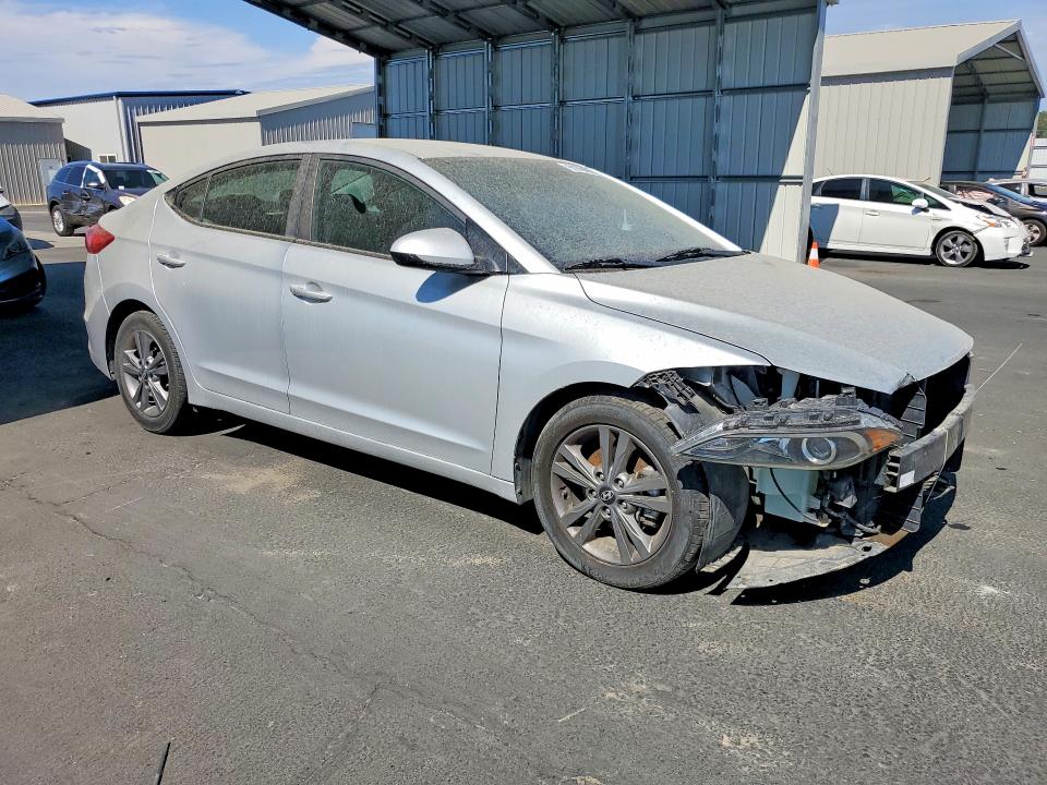 2017 Hyundai Elantra მანქანა იყიდება აუქციონზე, vin: 5NPD84LF8HH089946, აუქციონის ნომერი: 61070496