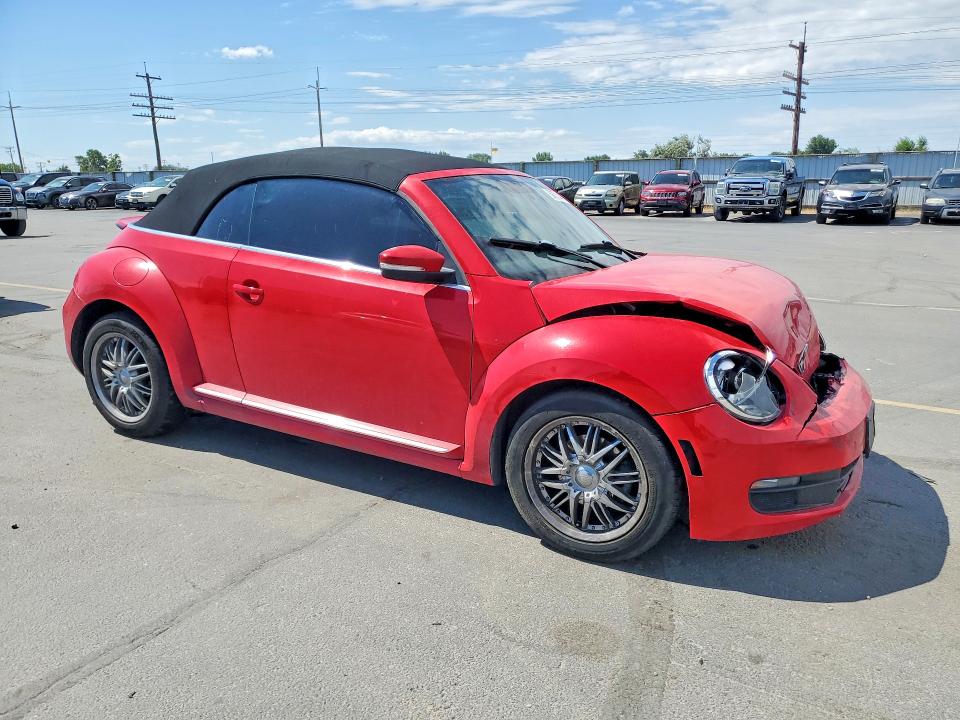 2015 Volkswagen Beetle მანქანა იყიდება აუქციონზე, vin: 3VW517AT8FM802951, აუქციონის ნომერი: 59701446