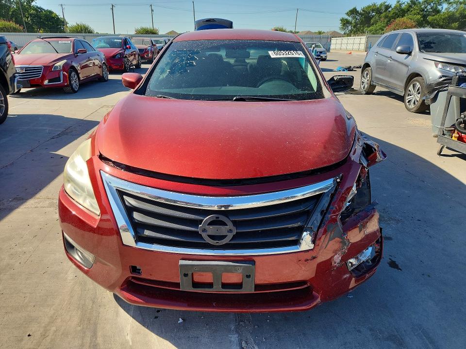 2015 Nissan Altima მანქანა იყიდება აუქციონზე, vin: 1N4AL3AP7FC581986, აუქციონის ნომერი: 60532616