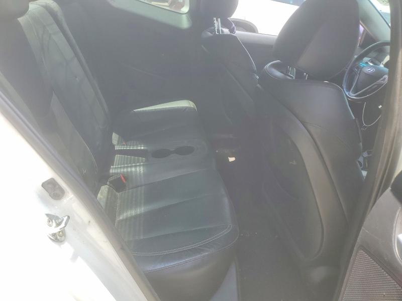 2015 Hyundai Veloster მანქანა იყიდება აუქციონზე, vin: KMHTC6AE8FU238306, აუქციონის ნომერი: 60505496