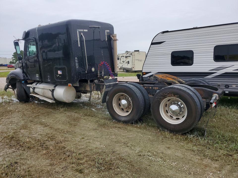 60697926 :رقم المزاد ، 1FUJA6CK27LW13398 vin ، 2007 Freightliner Columbia 1 مزاد بيع