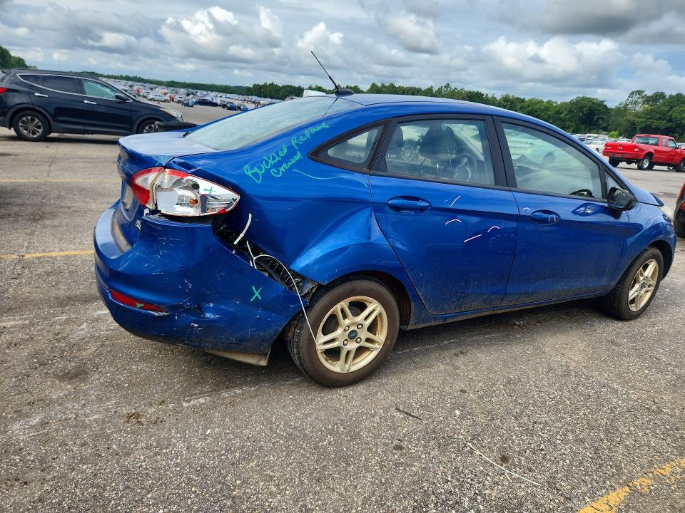 61099296 :رقم المزاد ، 3FADP4BJ0JM129757 vin ، 2018 Ford Fiesta مزاد بيع