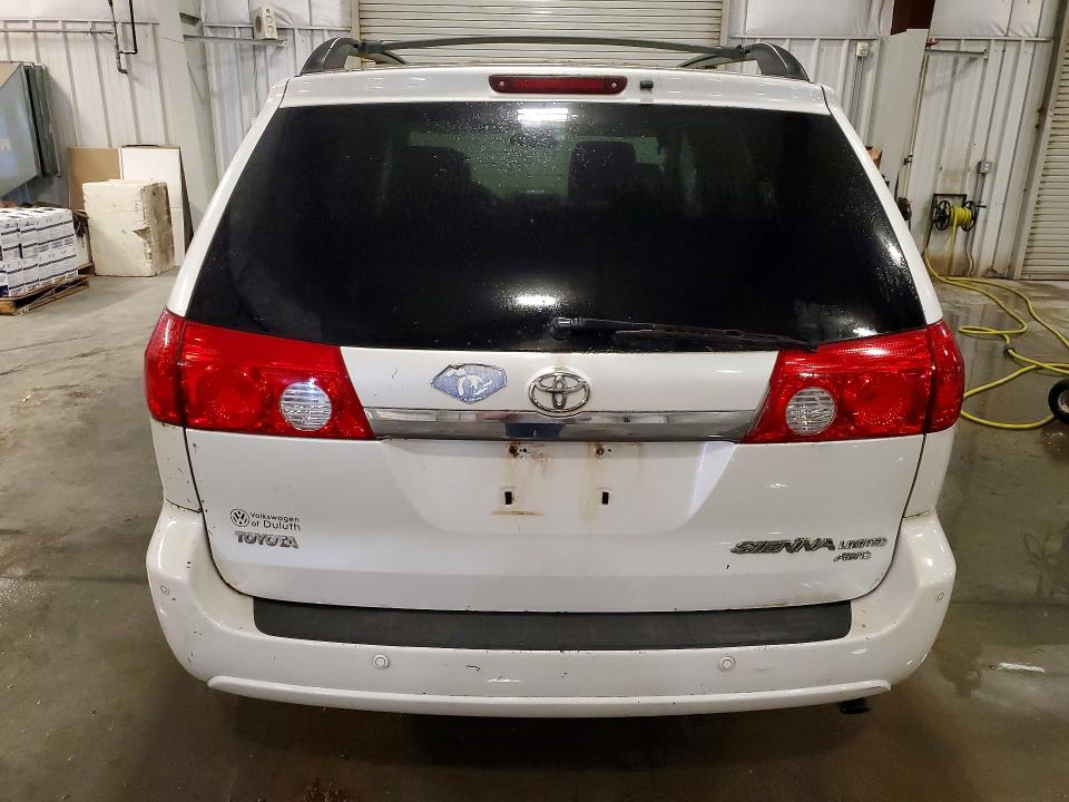 60204126 :رقم المزاد ، 5TDBA22C26S062918 vin ، 2006 Toyota Sienna مزاد بيع