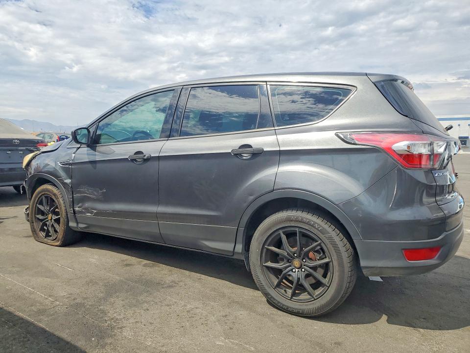 Auction sale of the 2017 Ford Escape, vin: 1FMCU0F72HUA94680, lot number: 60800416