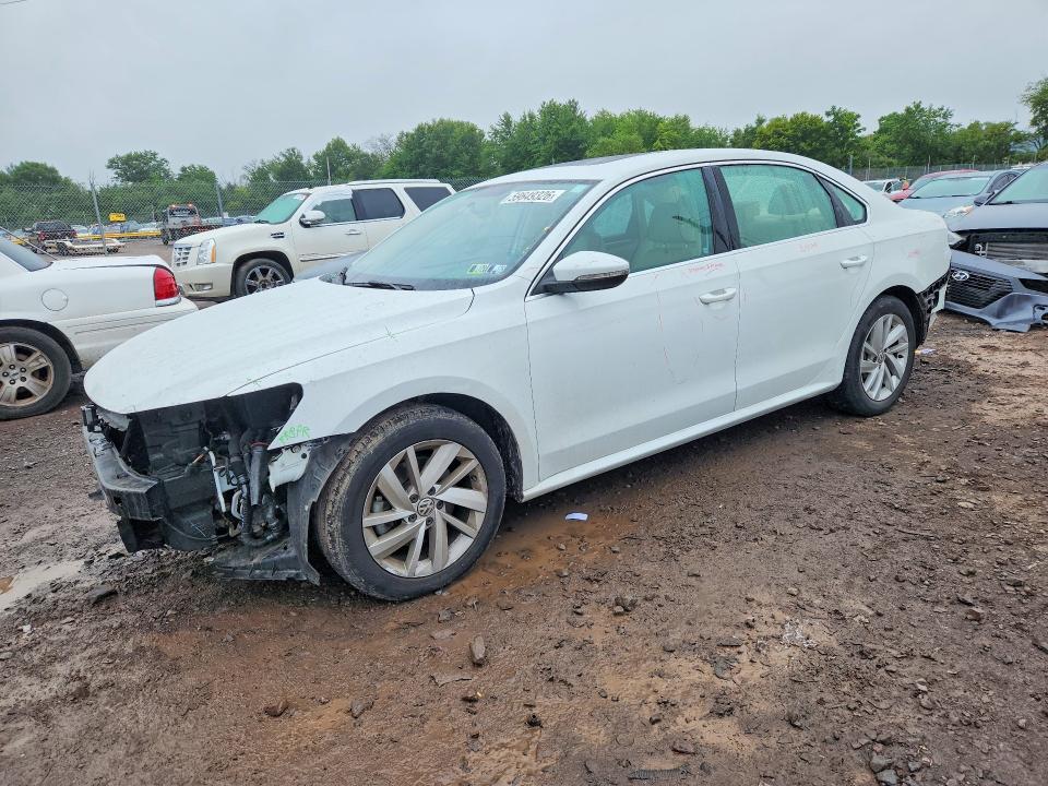 59649326 :رقم المزاد ، 1VWBA7A35JC031488 vin ، 2018 Volkswagen Passat مزاد بيع