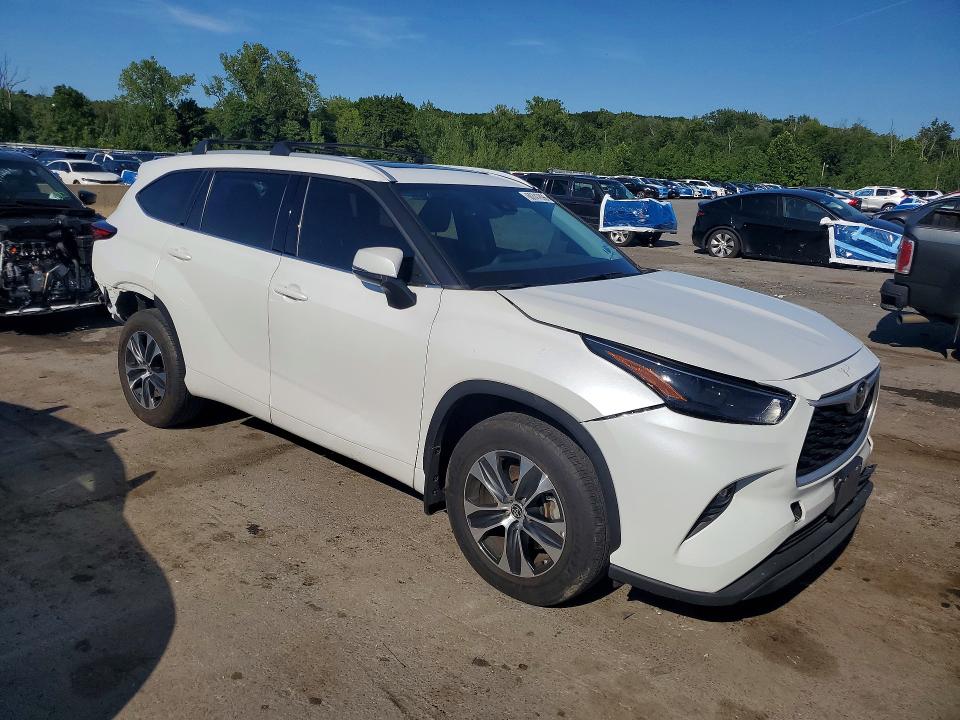 Aukcja sprzedaży 2022 Toyota Highlander, vin: 5TDHZRBH2NS224410, numer aukcji: 60747896