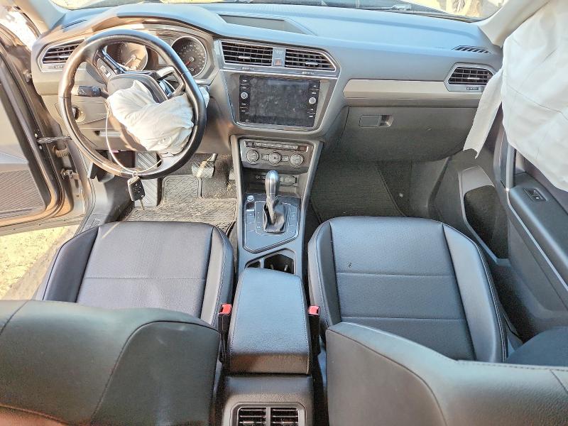 61918346 :رقم المزاد ، 3VV3B7AX0JM000852 vin ، 2018 Volkswagen Tiguan مزاد بيع