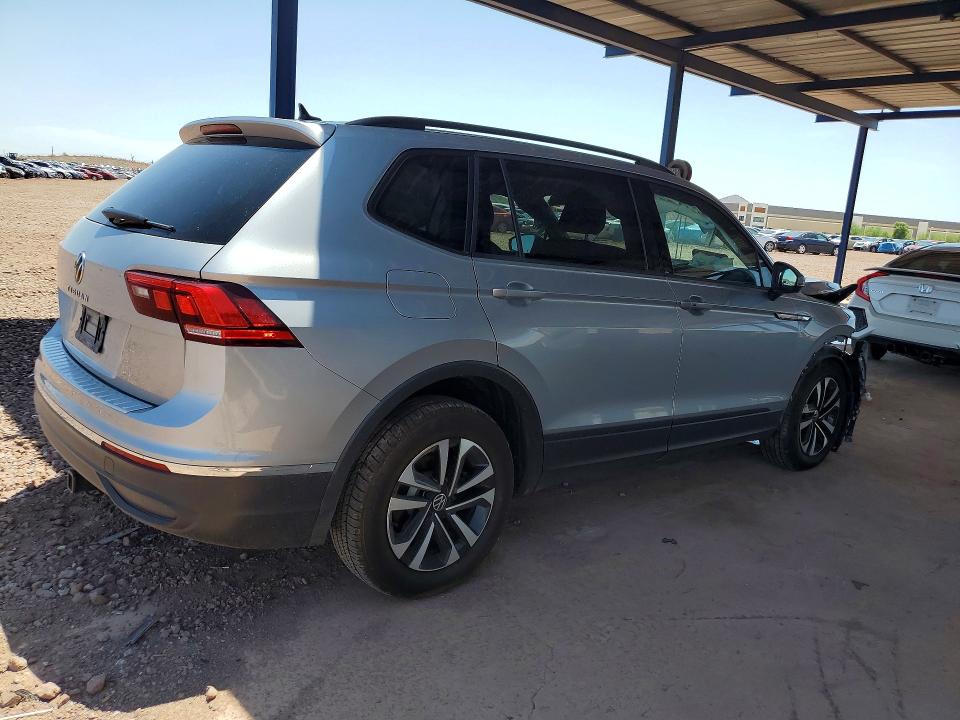 61622156 :رقم المزاد ، 3VV1B7AX0NM058019 vin ، 2022 Volkswagen Tiguan مزاد بيع