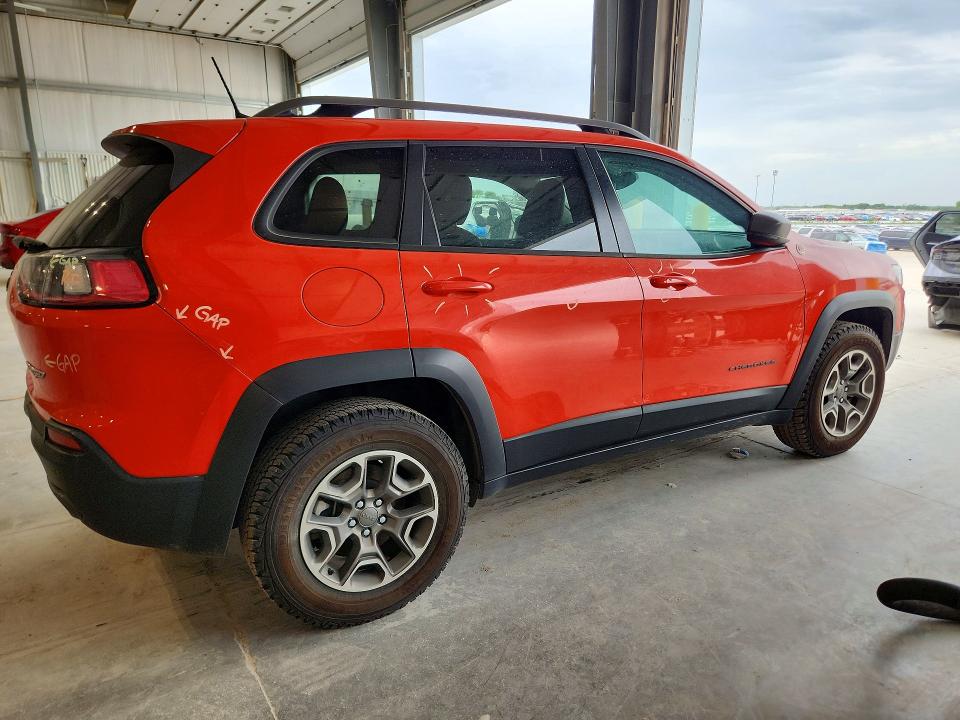 59146086 :رقم المزاد ، 1C4PJMBX3MD165892 vin ، 2021 Jeep Cherokee مزاد بيع
