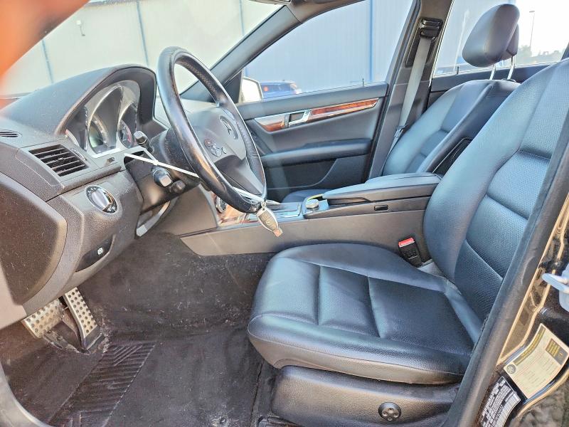 61566116 :رقم المزاد ، WDDGF8BB7AF424452 vin ، 2010 Mercedes-benz C مزاد بيع