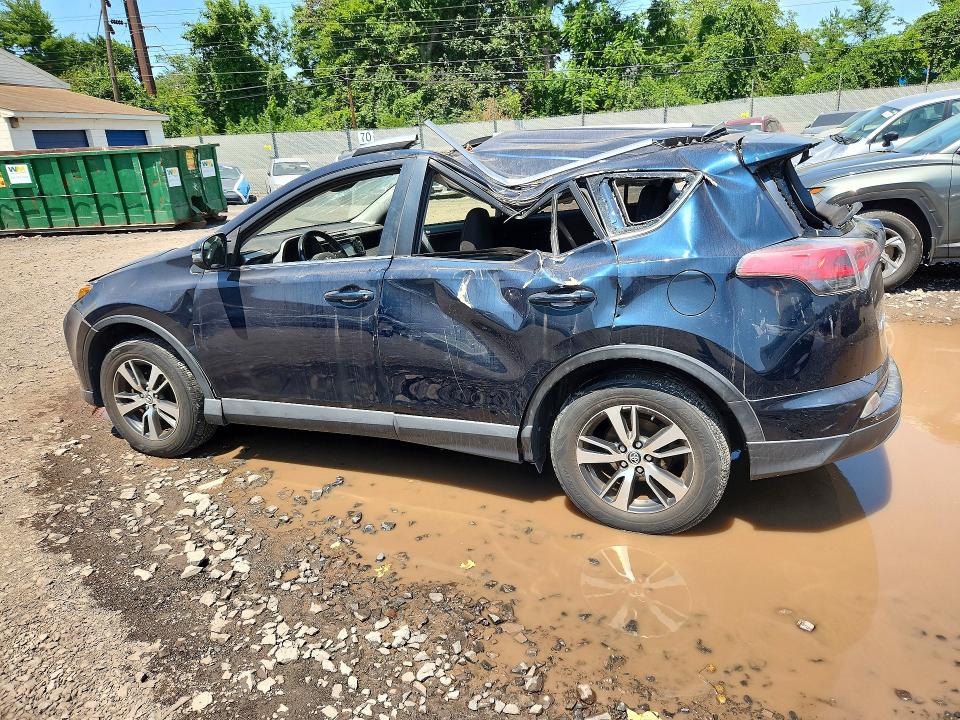 2018 Toyota Rav4 მანქანა იყიდება აუქციონზე, vin: JTMRFREV7JJ745368, აუქციონის ნომერი: 61965226