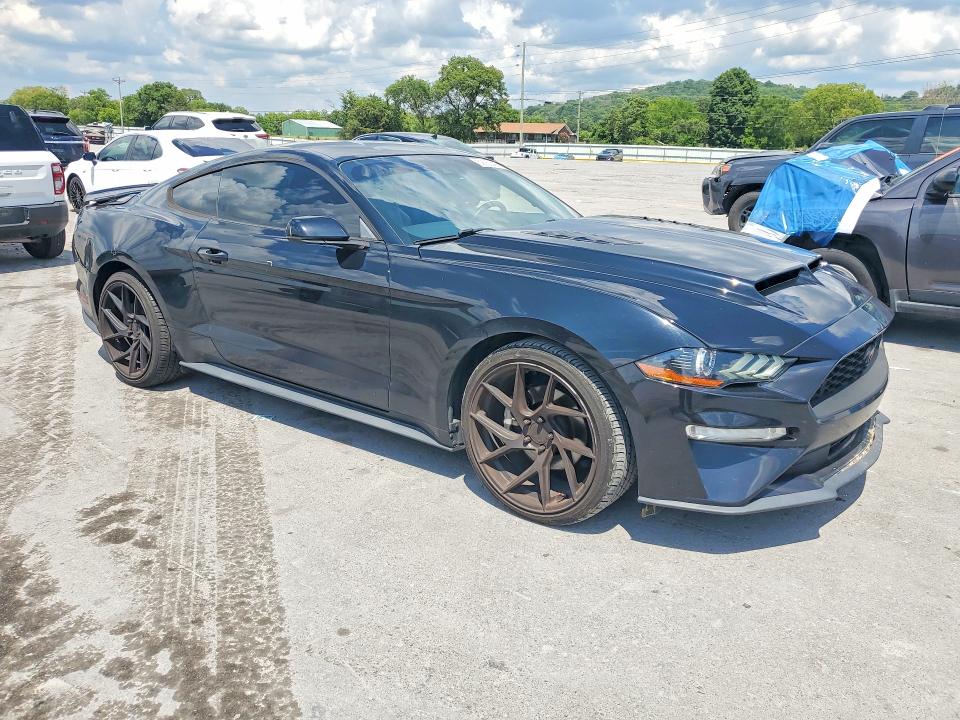 59360406 :رقم المزاد ، 1FA6P8TH1J5102326 vin ، 2018 Ford Mustang مزاد بيع