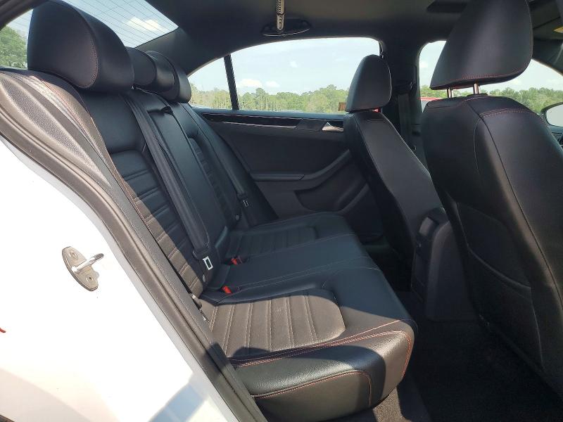 63156606 :رقم المزاد ، 3VW4T7AJ4HM393614 vin ، 2017 Volkswagen Jetta مزاد بيع