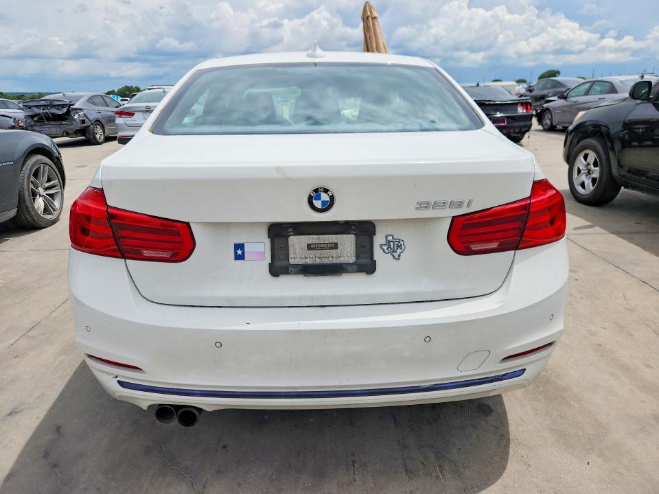 60889556 :رقم المزاد ، WBA8E9C5XGK643659 vin ، 2016 Bmw 328 مزاد بيع